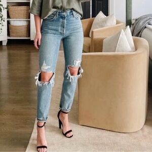 Agolde jeans
Style# A182-1206
FEN
Size 26